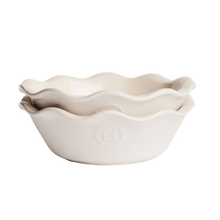 Emile Henry USA Modern Classics Mini Pie Dish (Set of 2) Modern Classics Mini Pie Dish (Set of 2) Ovenware Emile Henry = Sugar  Product Image 4