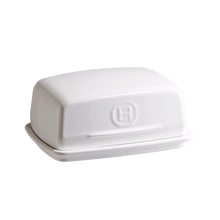 Emile Henry USA Butter Dish (EH Online Exclusive) Butter Dish (EH Online Exclusive) Kitchenware Emile Henry = Flour  Product Image 6