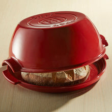 Emile Henry USA Modern Bread Cloche Modern Bread Cloche Bakeware Emile Henry = Burgundy Product Image 18