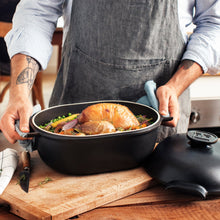 Emile Henry USA Delight Oval Dutch Oven Delight Oval Dutch Oven Cookware Emile Henry  Product Image 8